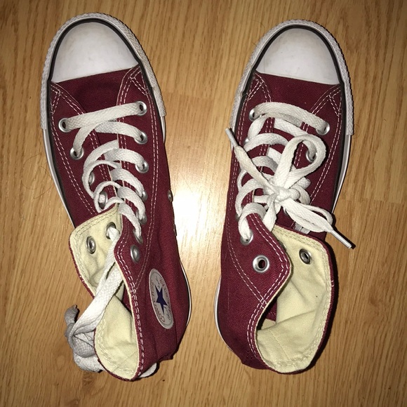 Converse Size 4 (Men) - Picture 2 of 4